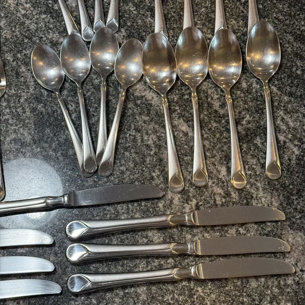 Zwilling JA Henckels 18/10 Stainless PROVENCE FLATWARE Set Lot 43 Pieces